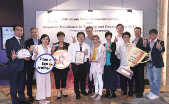 Winning team at HKMA Award Presentation Seminar.
