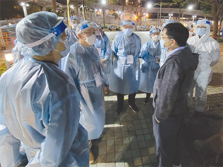 About 25 staff members of HyD from various grades conducted "RTD" operation at Nga Kwai House, Kwai Chung Estate in Kwai Chung on 22 January 2022.