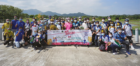 為慶祝香港特別行政區成立二十五周年，土拓署為基層學生舉辦單車生態導賞團。