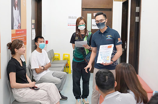 The working staff briefed the volunteers on the rundown of the event. 